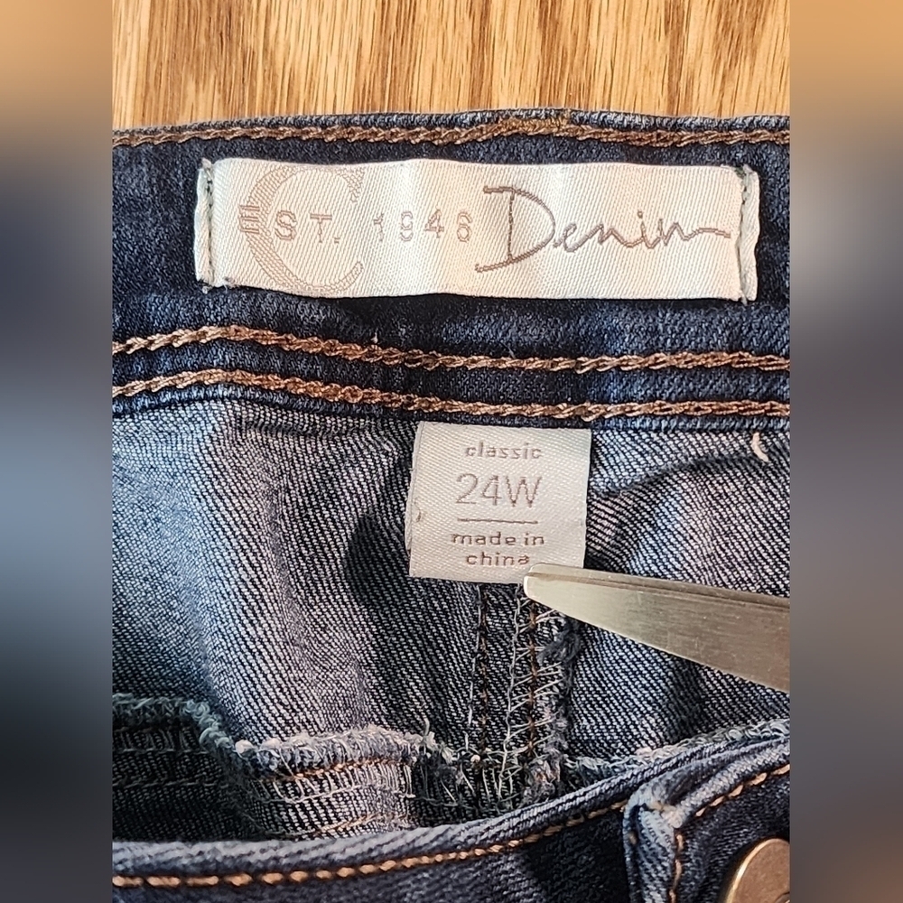 Est 1946 Jean Shorts Womens Size 24W - Picture 8 of 9